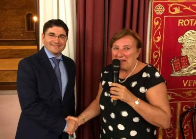 19884504_732174353657669_5272522963116392605_n